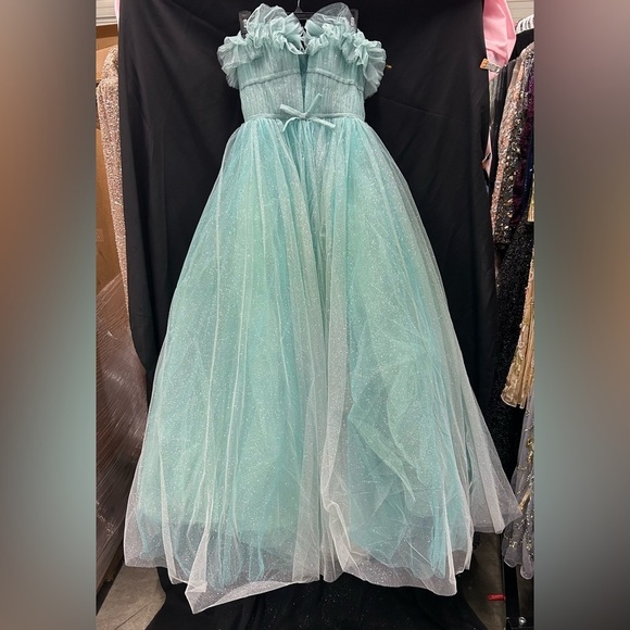 MAC DUGGAL 20555 NWOT Strapless Glitter Tulle Gown - Picture 4 of 6